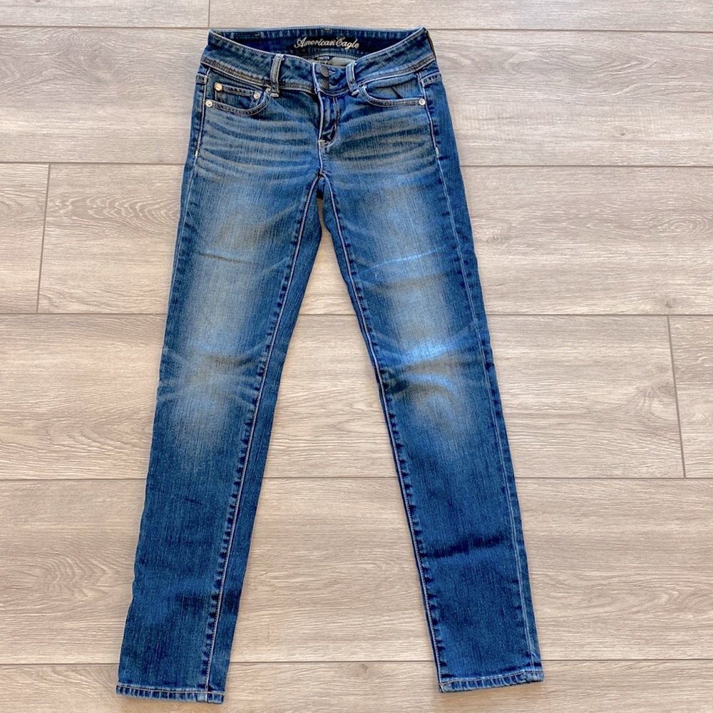 AMERICAN EAGLE AE STRETCH SKINNY JEANS SIZE 00
